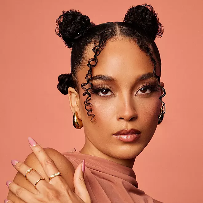 Dầu Xả Dưỡng Ẩm và Tăng Độ Bóng Cho Tóc Xoăn SheaMoisture Coconut & Hibiscus Curl & Shine Conditioner - Chai 1L