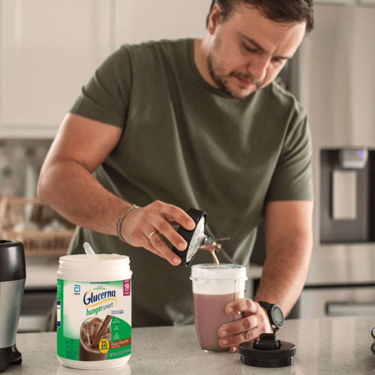 Sữa Bột Dinh Dưỡng Dành Cho Người Tiểu Đường Vị Socola Glucerna Hunger Smart Classic Chocolate – Set 2 Hộp x 22.3 Oz