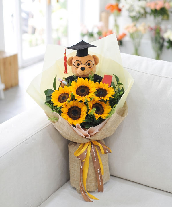 Hoa Chúc Mừng - Hành Trình Rực Rỡ